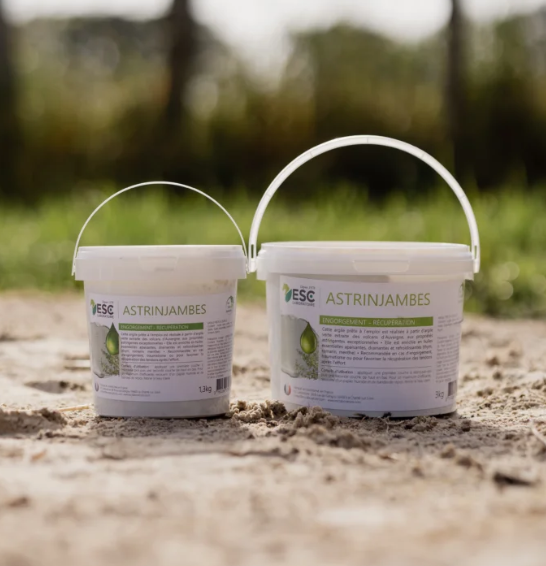 ASTRINJAMBES – Argile enrichie en huiles essentielles – Récupération et engorgement tendons